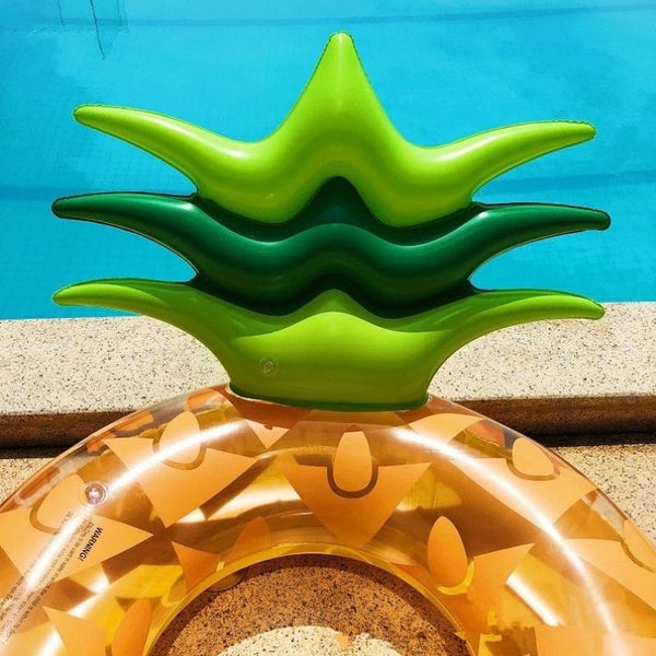 bouée piscine ananas